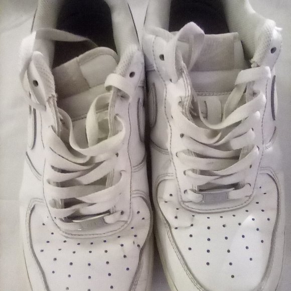 Nike Air Force One Size 10 Mens - Picture 1 of 1
